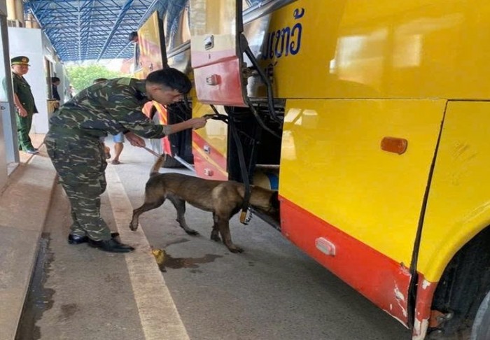 Hải quan khu vực IX: Quyết liệt ra quân ngăn hàng lậu dịp cuối năm