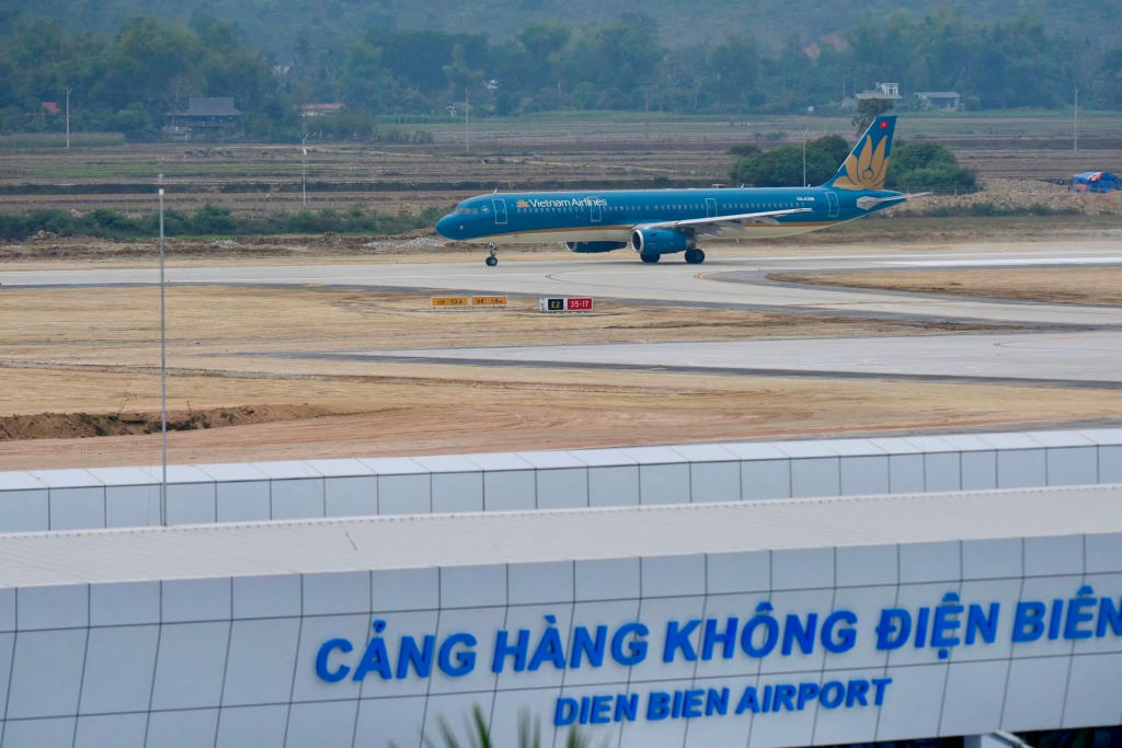 Vietnam Airlines chính thức mở đường bay thẳng TP. Hồ Chí Minh - Điện Biên