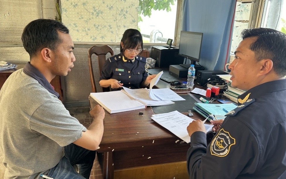 Hải quan khu vực XX: Chủ động gỡ vướng từ cửa khẩu, thu ngân sách đã về đích