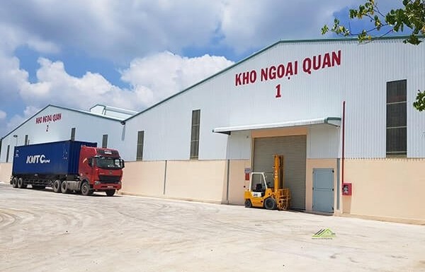 Chính sách mặt hàng đưa vào, đưa ra kho ngoại quan