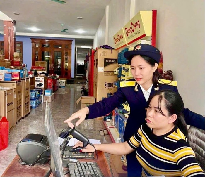 Hộ kinh doanh có doanh thu dưới 1 tỷ đồng không bắt buộc dùng hóa đơn điện tử từ máy tính tiền