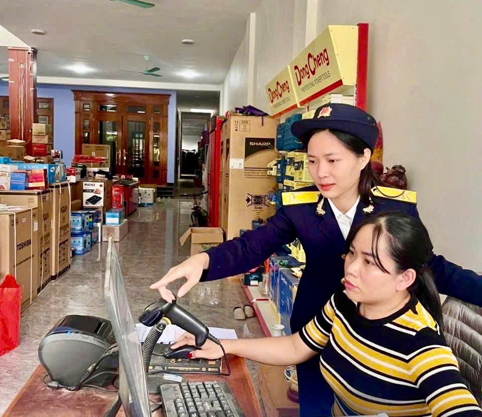 Doanh thu dưới 1 tỷ đồng, hộ kinh doanh không bắt buộc dùng hóa đơn điện tử