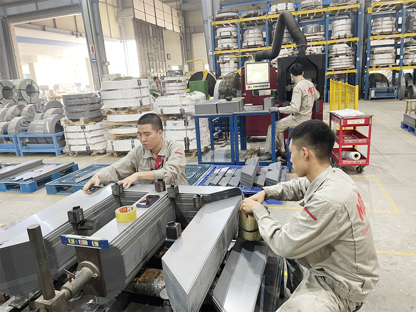 MEGASTORY: Chờ "gió lớn" cải cách môi trường kinh doanh