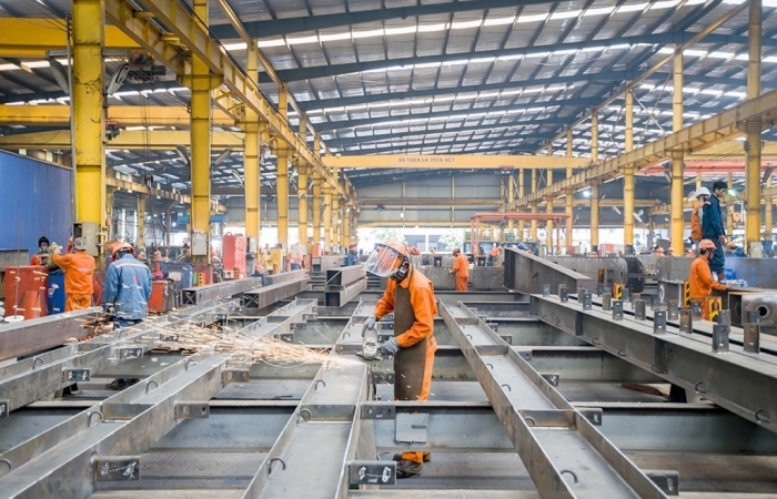 Doanh nghiệp công nghiệp nặng với nỗi lo giá xăng dầu tăng