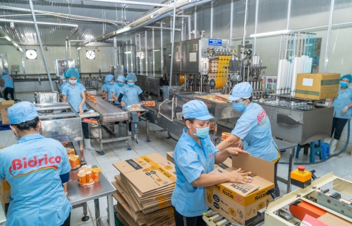 Tìm cách thích ứng với giá xăng, dầu tăng cao