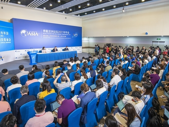 WEF phiên bản châu Á: Cơ hội để Trung Quốc thách thức Mỹ
