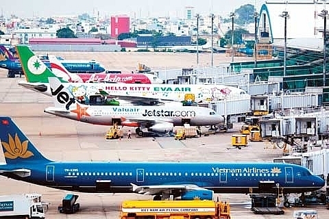 Hàng không quay trở lại với sức bật của lò xo nén
