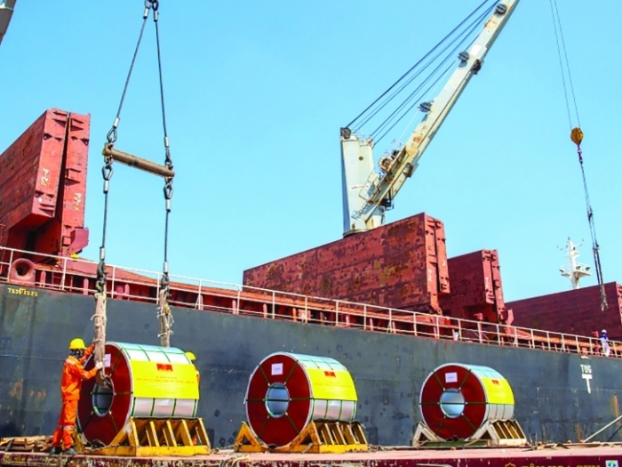Chung tay hóa giải khó khăn trong hoạt động xuất nhập khẩu