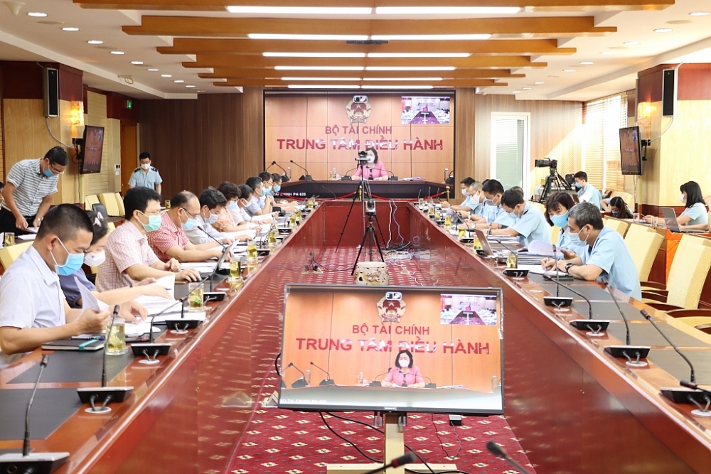 Cuộc họp hoàn thiện dự thảo Nghị định quy định kiểm tra nhà nước về chất lượng, kiểm tra nhà nước về an toàn thực phẩm đối với hàng hóa NK được Bộ Tài chính chủ trì tổ chức ngày 12/5/2021	Ảnh: N.Linh