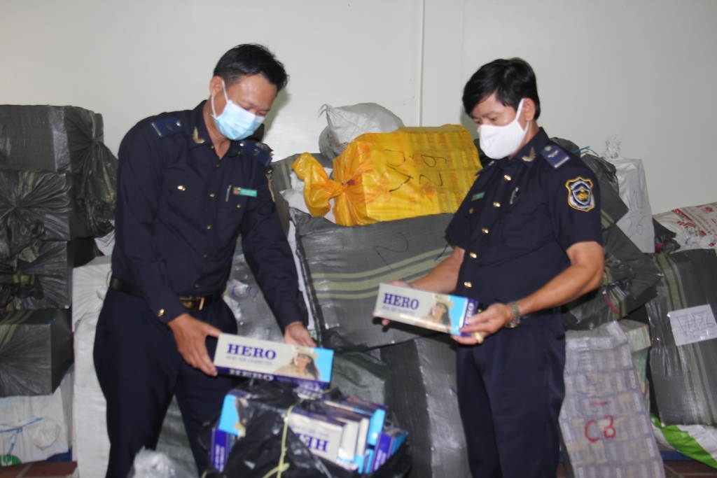 Thuốc lá nhập lậu do Đội Kiểm soát Hải quan- Cục Hải quan Đồng Tháp bắt giữ . 	Ảnh: T.H
