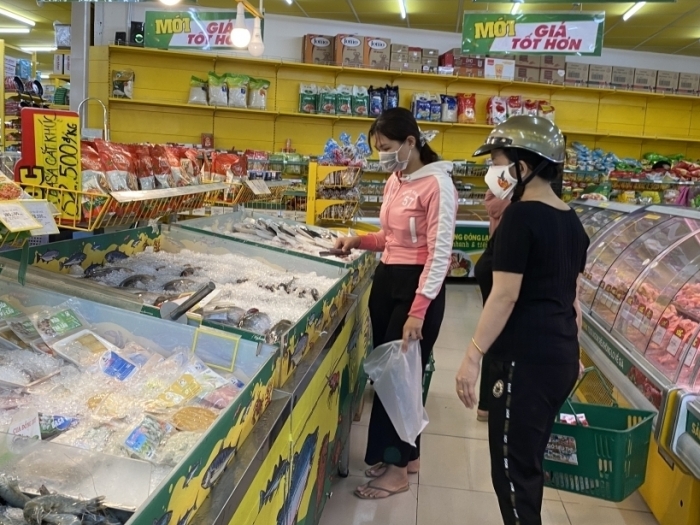 Tăng lương, kỳ vọng không tăng giá