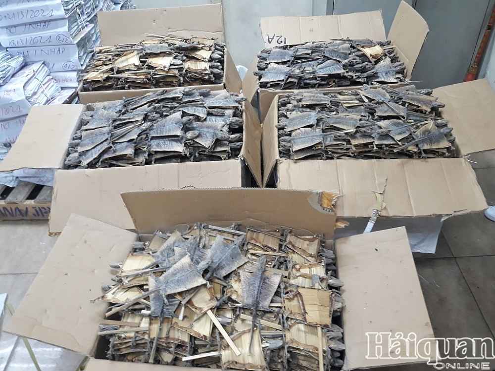 Buôn lậu không “hạ nhiệt” trong đại dịch Covid-19