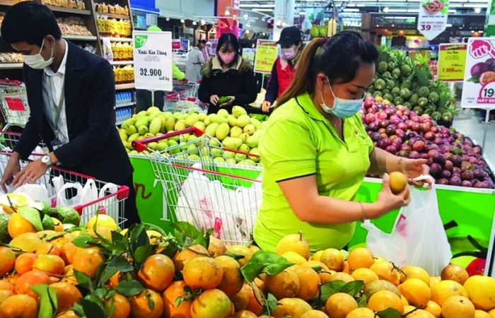 Ưu tiên tiêm gấp vắc xin Covid-19 cho người lao động tại hệ thống bán lẻ?