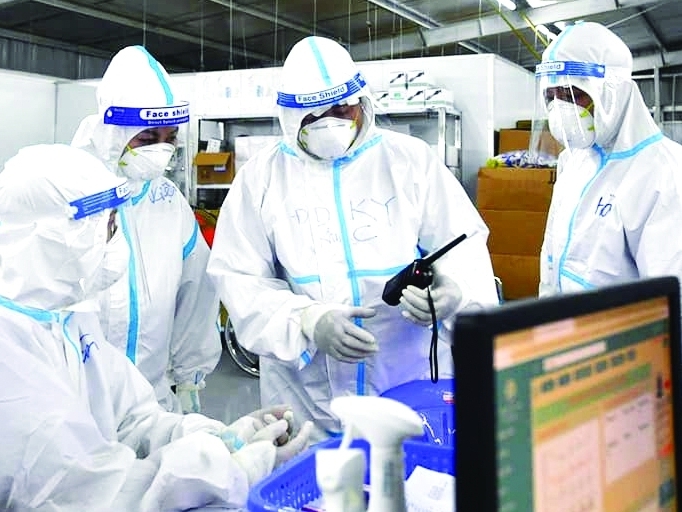 Nhiều chính sách hỗ trợ đội ngũ y, bác sĩ tuyến đầu chống dịch