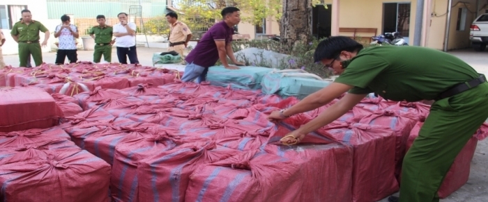 Lập chốt chặn buôn lậu trên tuyến biên giới An Giang