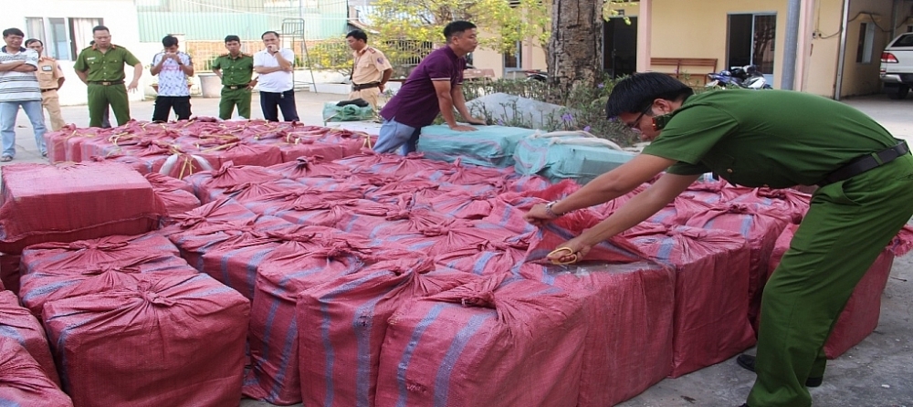 Lực lượng chức năng tỉnh An Giang bắt giữ hàng lậu