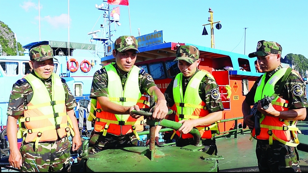 Tăng cường đấu tranh chống buôn lậu xăng dầu, ma túy