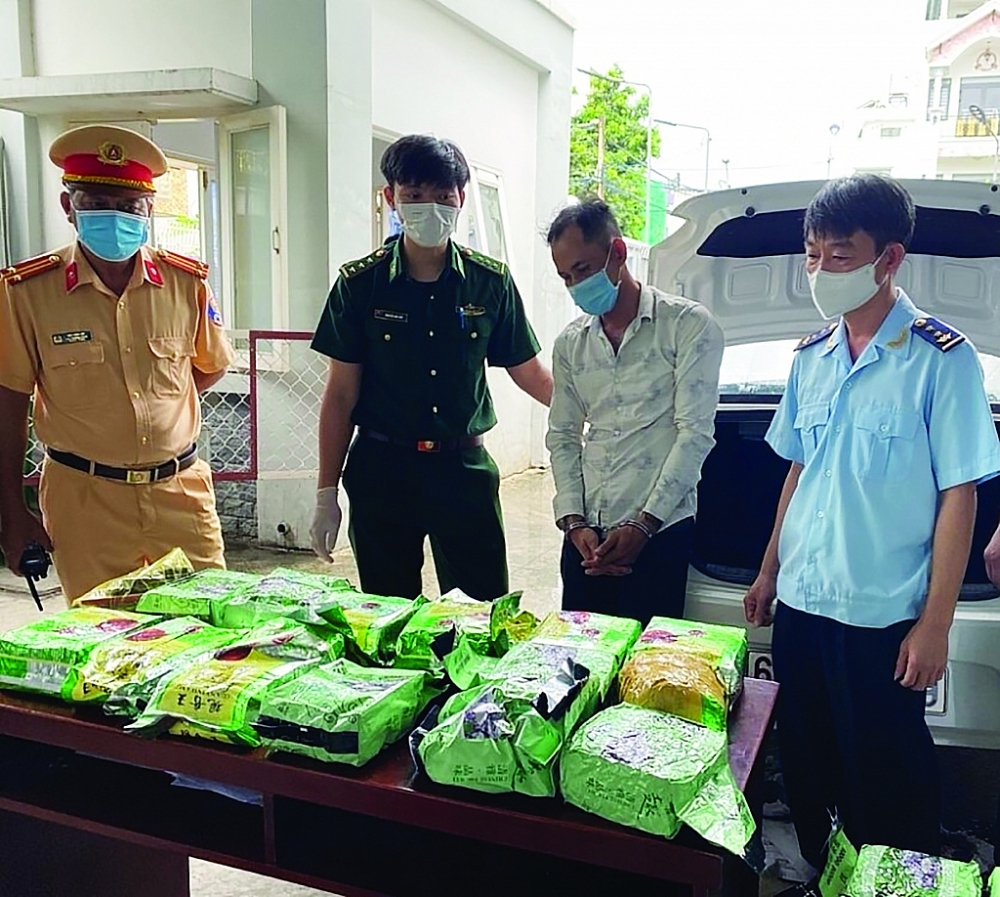20 kg ma túy do Hải đội 3 và Biên phòng bắt giữ vào tháng 6/2021. 	Ảnh: H.Đ
