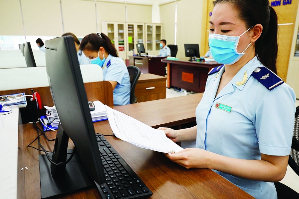 Hoàn thành công tác Hải quan trong năm đại dịch Covid-19: Khơi thông dòng chảy hàng hóa XNK và ngăn chặn hiệu quả buôn lậu