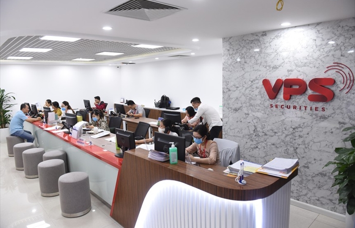 Phía sau cuộc đua thị phần môi giới của các công ty chứng khoán
