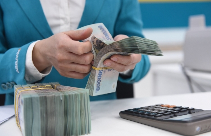 Ngân hàng thu lợi khi chuyển hướng sang bán lẻ