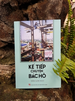 Kể tiếp chuyện Bác Hồ