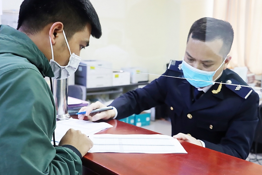 Hải quan nỗ lực hỗ trợ doanh nghiệp vượt khó khăn