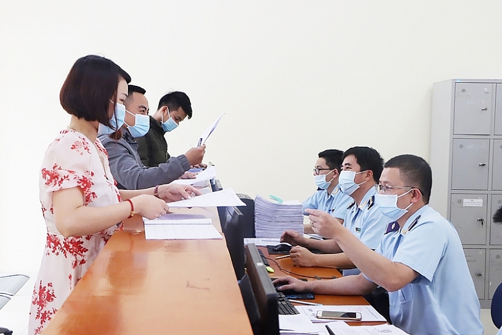 Quan hệ đối tác  Hải quan - Doanh nghiệp thêm “thắm tình” giữa đại dịch Quan hệ đối tác  Hải quan - Doanh nghiệp thêm “thắm tình” giữa đại dịch