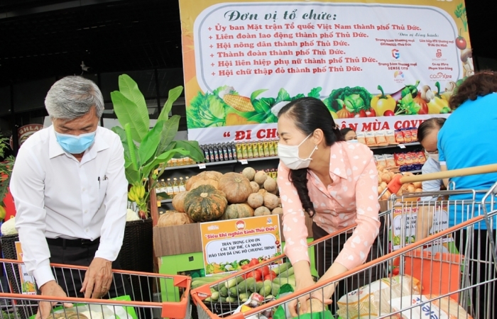 Nghĩa tình trong mùa dịch