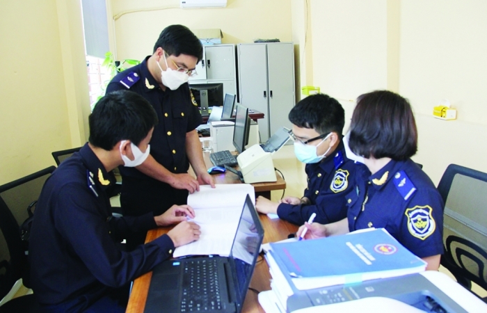 Công tác quản lý trị giá hải quan:  Cần “chiếc áo” rộng hơn- Bài 2: Hạn chế nguồn nhân lực quản lý  trị giá hải quan