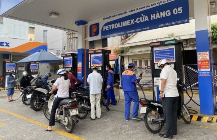 Phép thử cho nền kinh tế trước biến động khó lường của giá xăng dầu