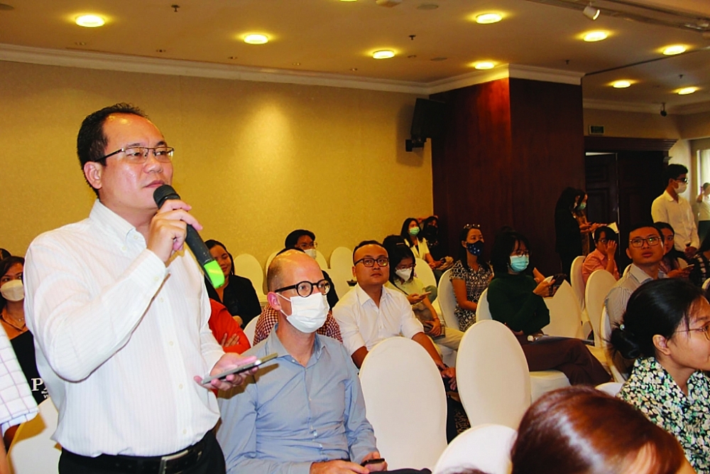 Hải quan TP Hồ Chí Minh giải đáp nhiều vướng mắc về gia công, sản xuất xuất khẩu điều
