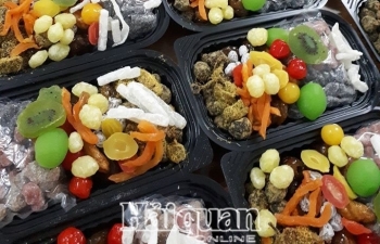 Mứt kém chất lượng thâm nhập thị trường Tết