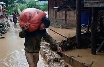 Lũ về trong đêm ở Mường Tè (Lai Châu) làm 4 người mất tích