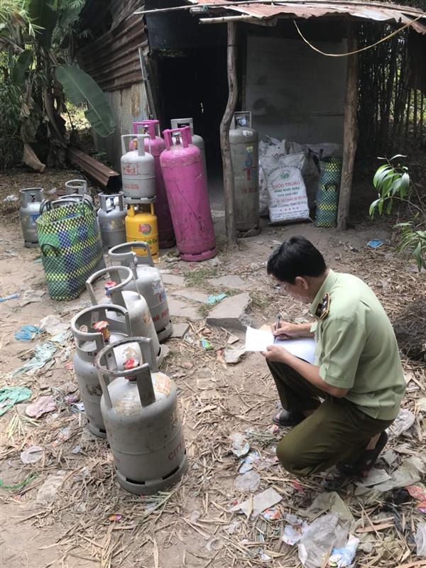 binh duong phat hien co so sang chiet gas trai phep