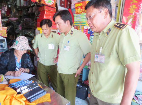 tuyen chien voi nan hang gia bai 1 tran lan hang gia