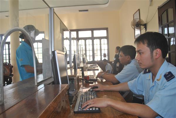 trau bo nhap khau khong con ach tac cuc bo tai cua khau cha lo