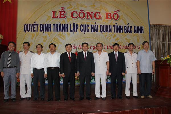 can bo hai quan cap nao thuoc dien luan chuyen