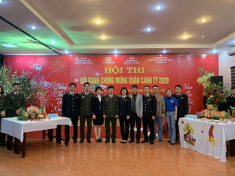 hai quan hai phong trao nha tinh nghia cho gia dinh co cong voi cach mang