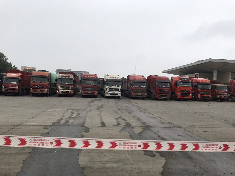 Tăng thời gian mở cửa khẩu Kim Thành, Lào Cai lên 22 giờ để giảm ùn tắc