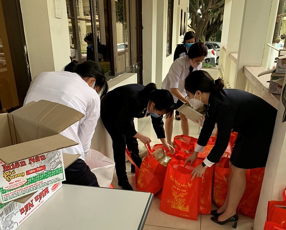 100% CBCC, người lao động Hải quan Hải Dương ở lại trụ sở để phòng dịch Covid-19