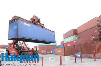 Nhập siêu gần 800 triệu USD trong tháng 2