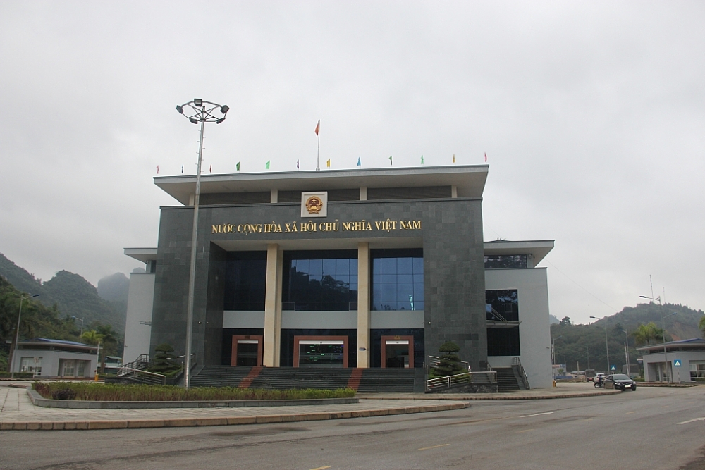 Trung Quốc tạm dừng thông quan cửa khẩu Long Bang- Trà Lĩnh hết năm 2021