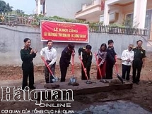 hai quan giai quyet thu tuc nhanh cho tau hon 100000 tan cap cang hict