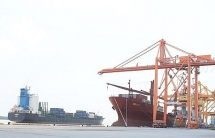 hai quan giai quyet thu tuc nhanh cho tau hon 100000 tan cap cang hict