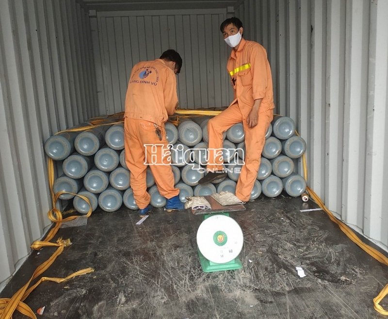 hinh anh container chua khi cuoi do hai quan vua phat hien tai cang hai phong