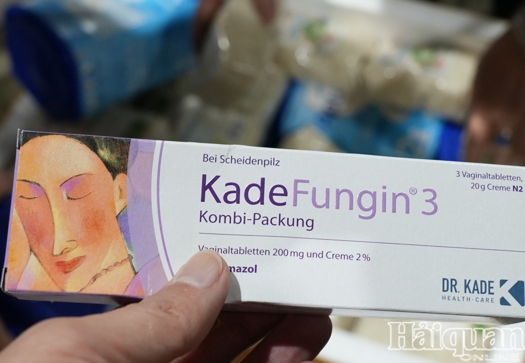 Hình ảnh vụ bắt giữ 65.000 kit test Covid-19 tại sân bay Nội Bài