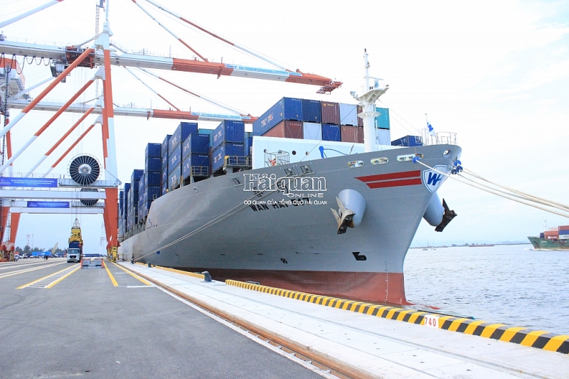 hai quan lam thu tuc cho 90000 container o cang container quoc te hai phong