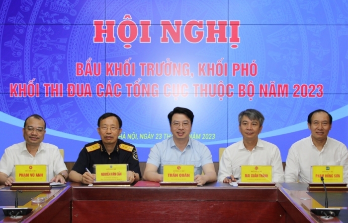 Ký giao ước thi đua khối 5 Tổng cục thuộc Bộ Tài chính