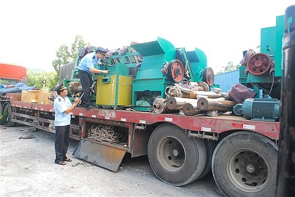 hai quan hai phong lung tung voi quy dinh moi ve nhap khau may moc thiet bi cu